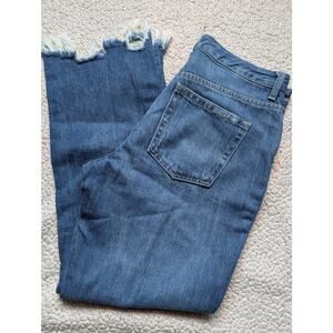 We the Free Straight Leg Crop Fray 28 Mid Rise Waist Button Fly